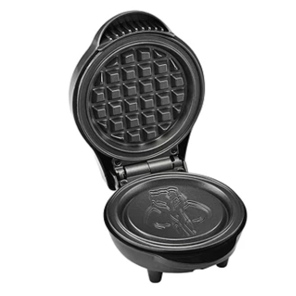 Star Wars Mandalorian 4In Mini Waffle Maker NIB - Picture 2 of 5